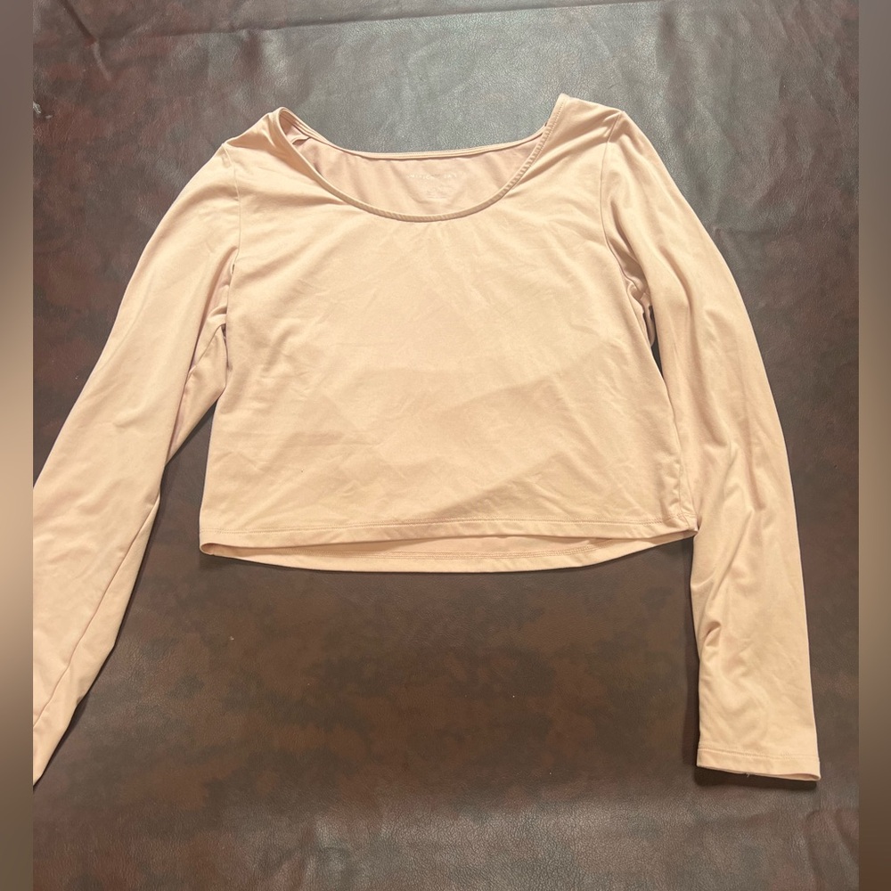 American Eagle Long Sleeve Cropped Top